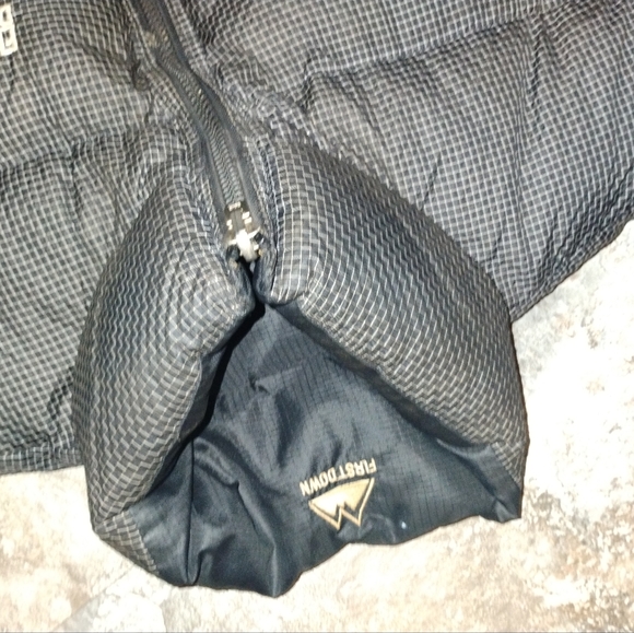 First Down Men's Charcoal Reversible Puffer Jacket - Picture 5 of 10